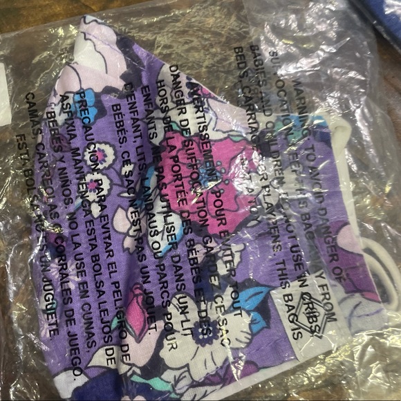 Vera Bradley Face Masks BRAND NWT - Picture 2 of 8